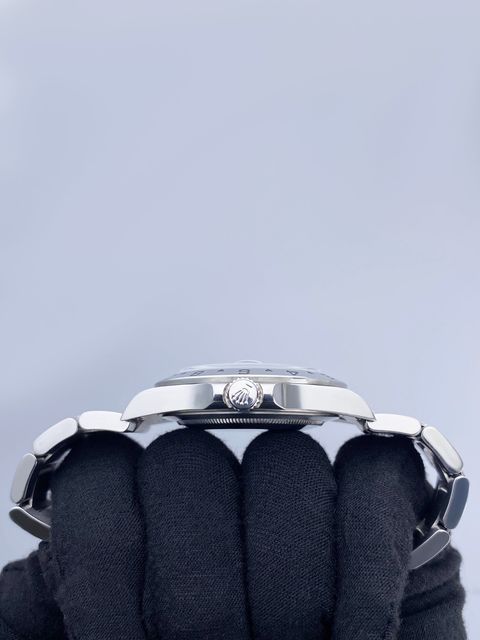 Rolex Explorer II 16570 Image 4